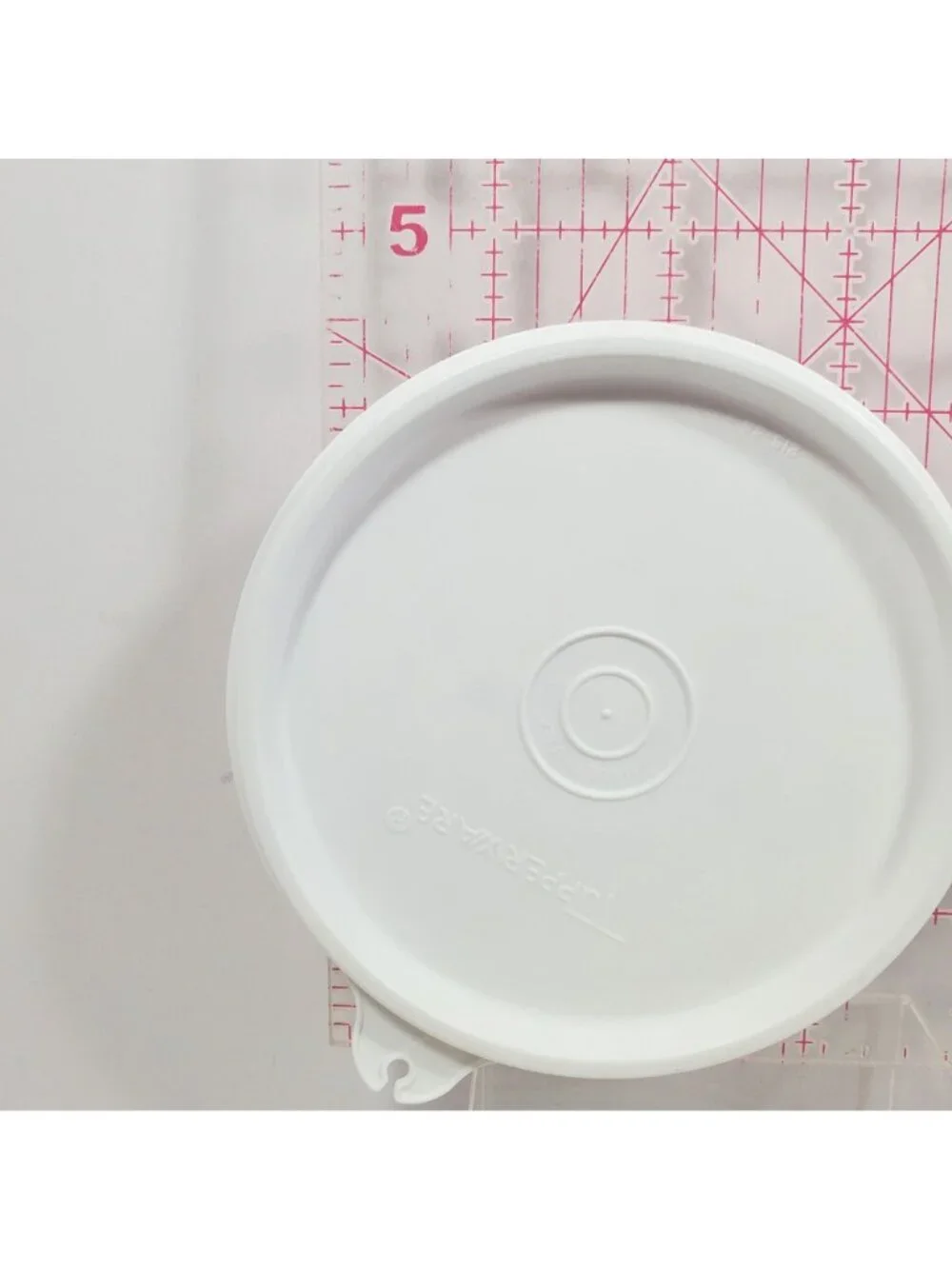 Tupperware Replacement A Seal Lid White Round 4